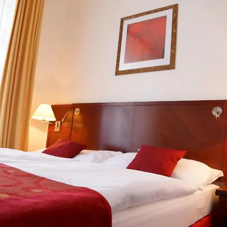 Hotel Grand 3*