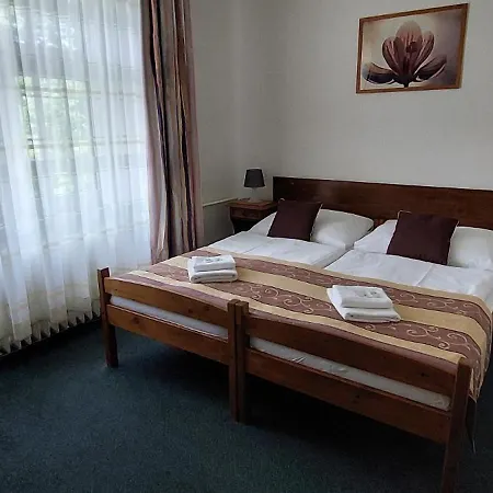 Grand 3* Řevnice