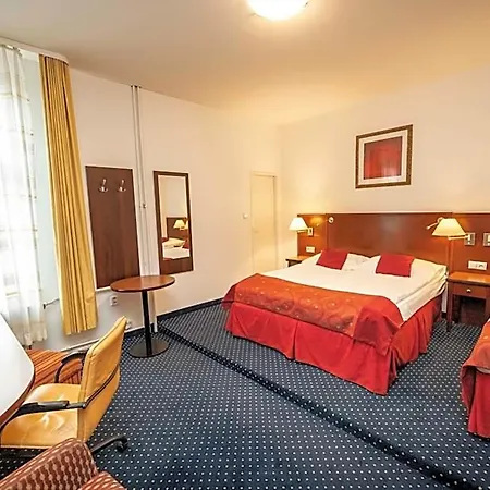 Hotel Grand