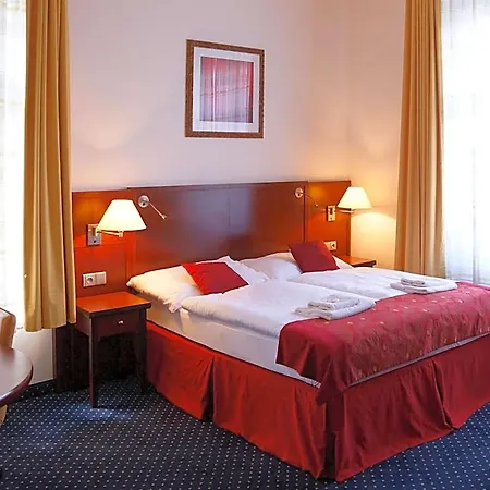 Hotel Grand 3*